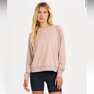 Vuori long sleeve halo crew